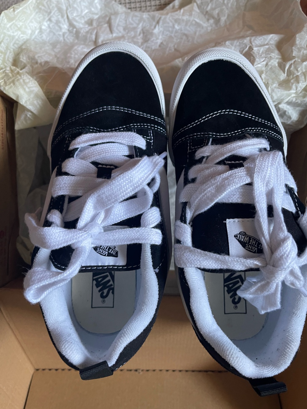 Vans Black and White Kids Low-Top Sneakers